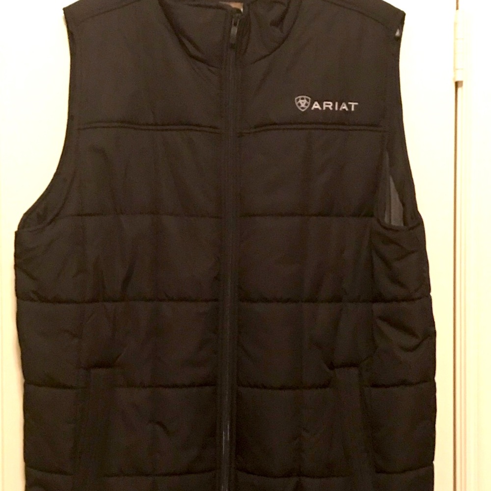 Ariat vest NWOT
